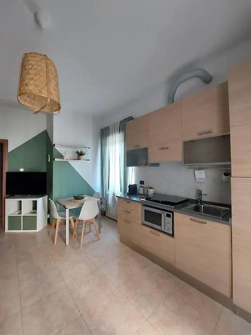 S.T.A.R-H.O.U.S.E Cesano Maderno Apartment